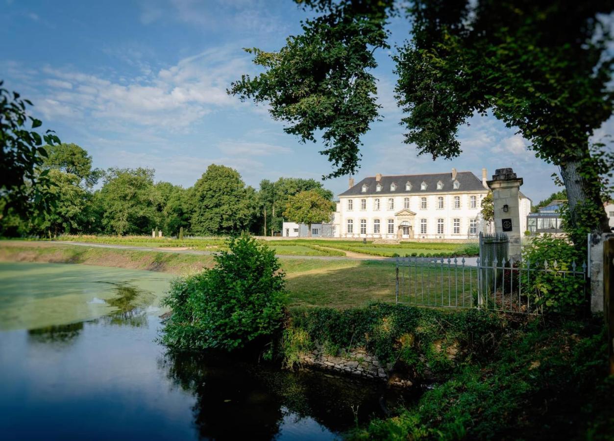 Abbaye De Villeneuve Les Sorinières Exterior foto